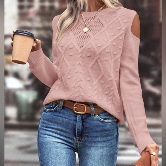 Cozy cold shoulder cable knit sweater top - Picture 2 of 15